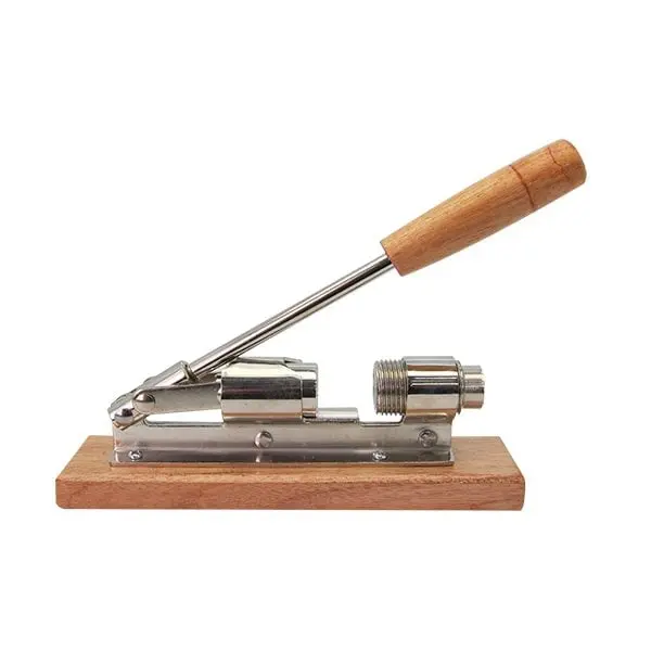 Baumalu Walnut Cracker With Wooden Base And Stainless Steel Mechanism 1