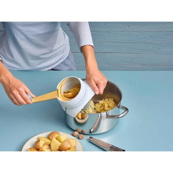 Betty Bossi Lightning Potato Ricer – Ergonomic Puree Press 1