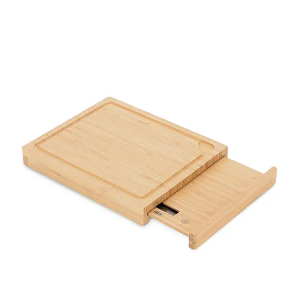 Claire Ade Integrated Scale Cutting Board 1