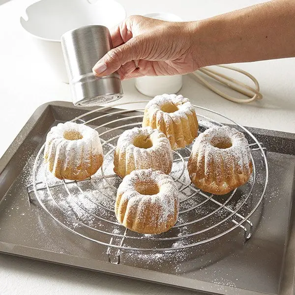 Mathon Spider-Shaped Round Cake Collar – 32 Cm Diameter 1